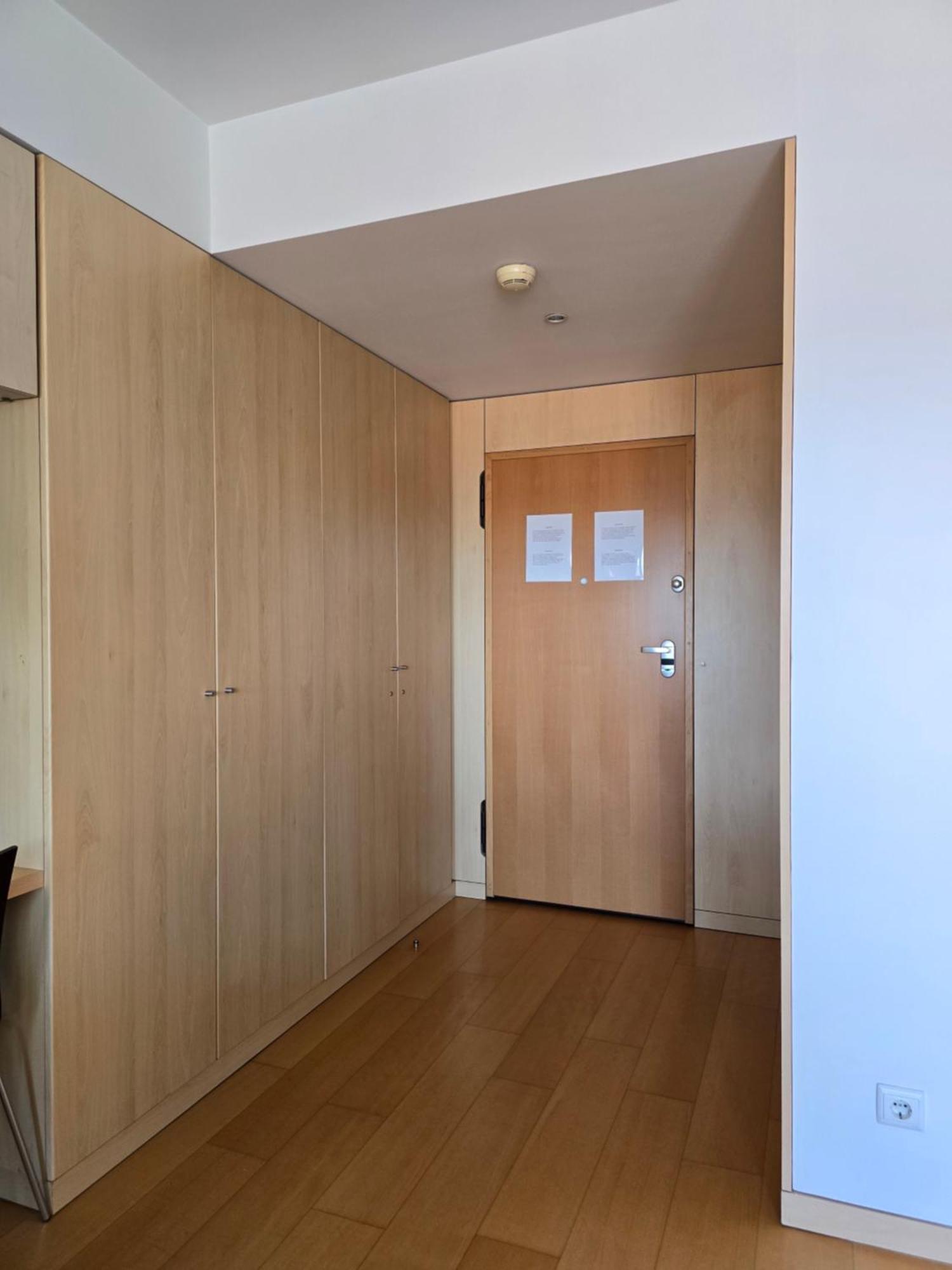 Studio Estadio Do Dragao Apartment Porto Luaran gambar