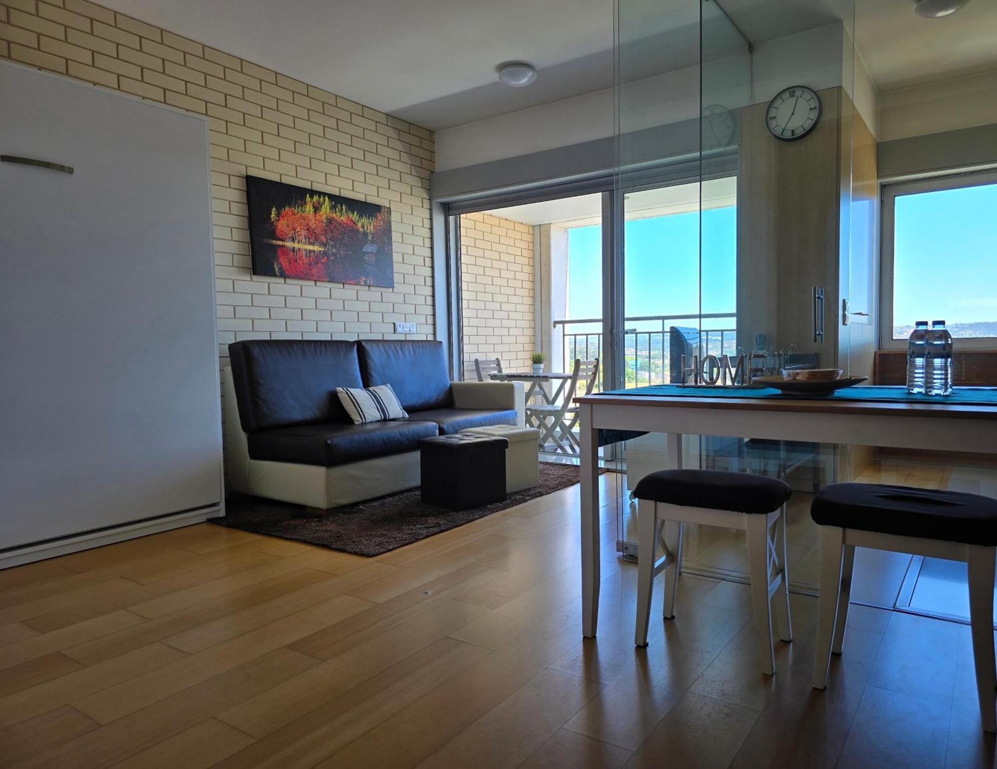 Studio Estadio Do Dragao Apartment Porto Luaran gambar