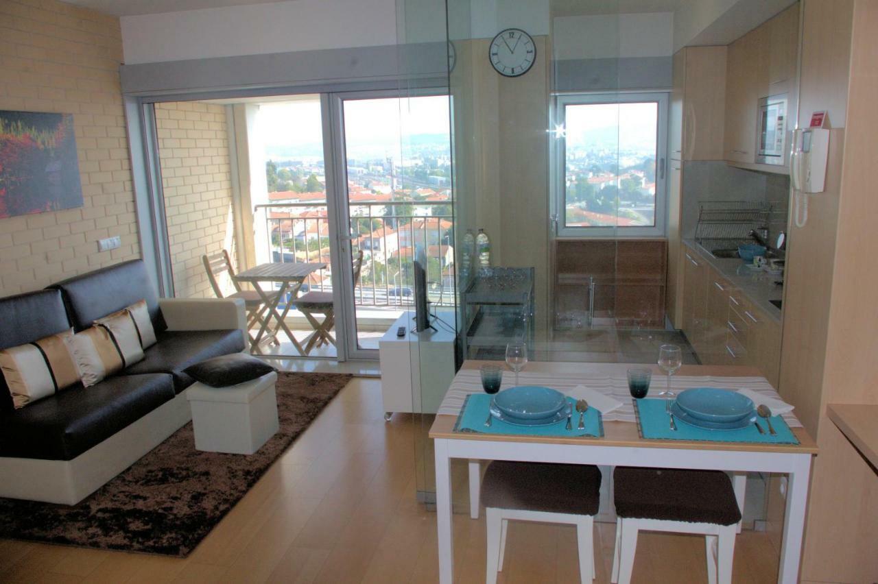 Studio Estadio Do Dragao Apartment Porto Luaran gambar